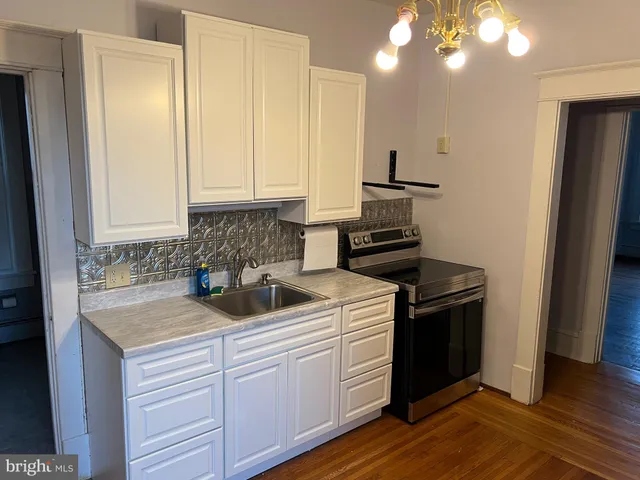 $1,000 | 221 South Reading Avenue, Boyertown, PA 19512