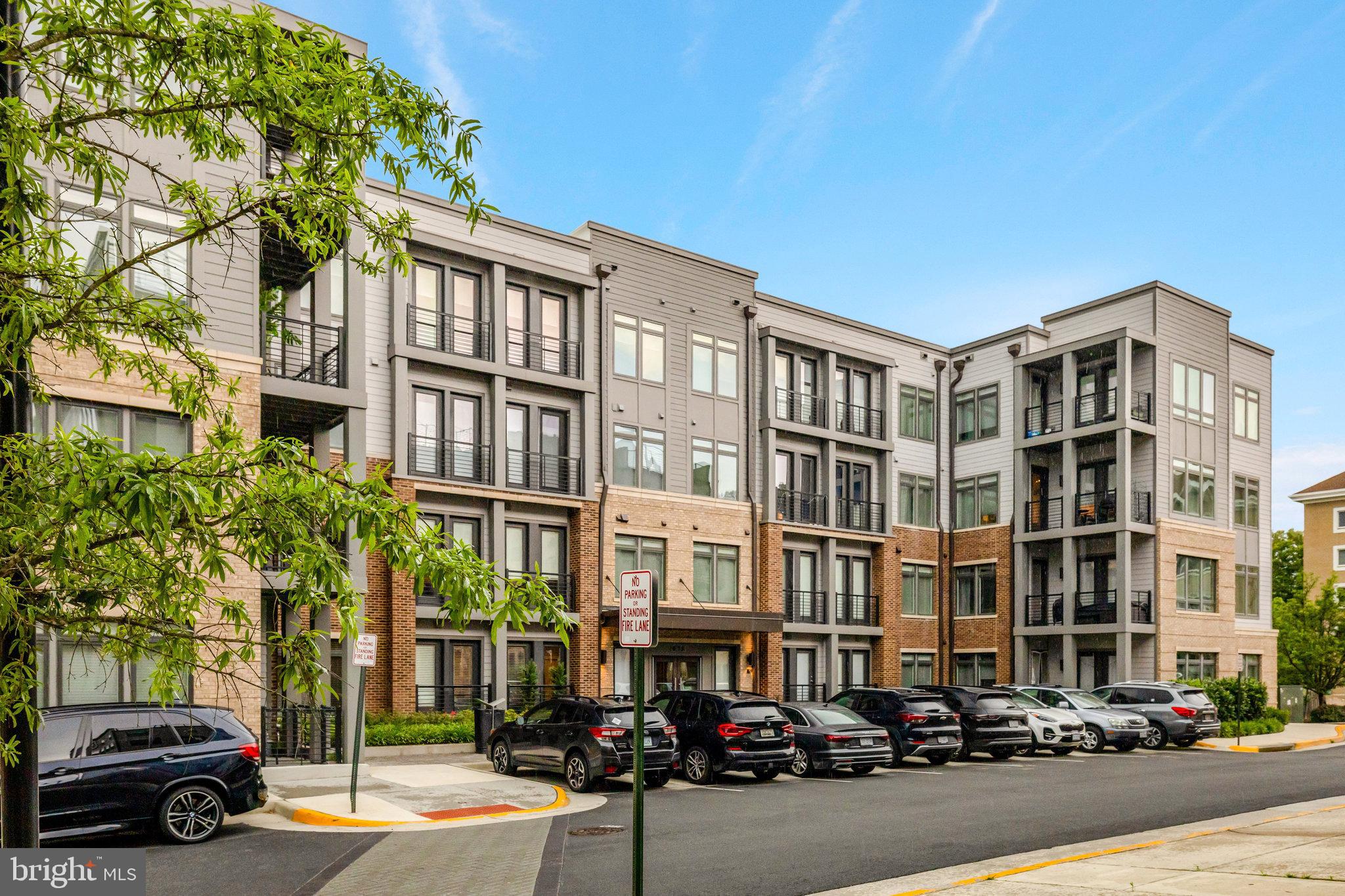 1675 Bandit Loop, Unit 103B Reston, VA 20190 - Photo 5 of 38