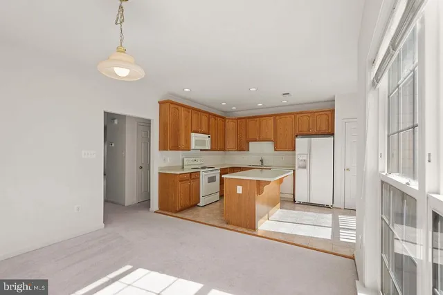 $665,000 | 8256 Shannons Landing Way, Lorton, VA 22079