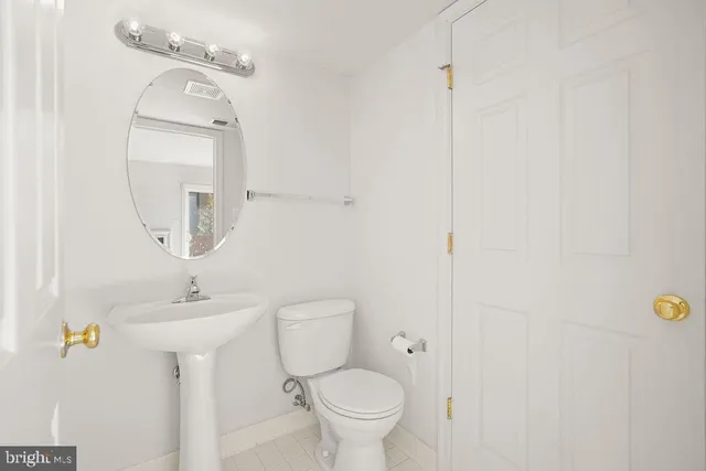 $665,000 | 8256 Shannons Landing Way, Lorton, VA 22079