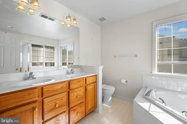 $665,000 | 8256 Shannons Landing Way, Lorton, VA 22079