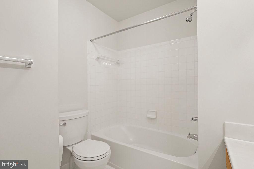 8256 Shannons Landing Way Lorton, VA 22079 - Photo 29 of 46