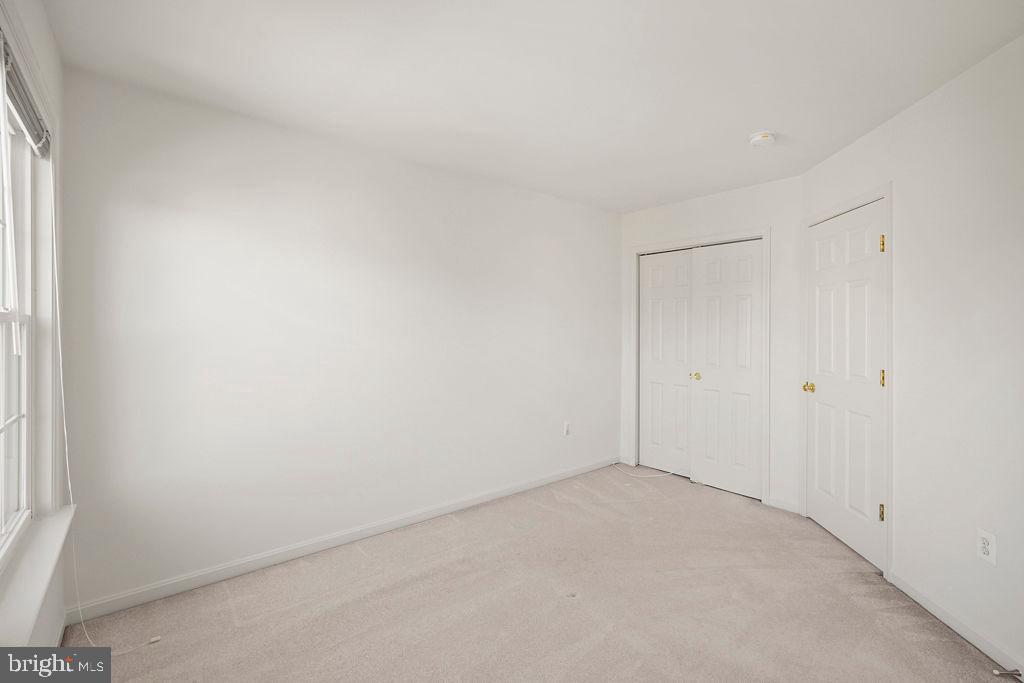 8256 Shannons Landing Way Lorton, VA 22079 - Photo 33 of 46