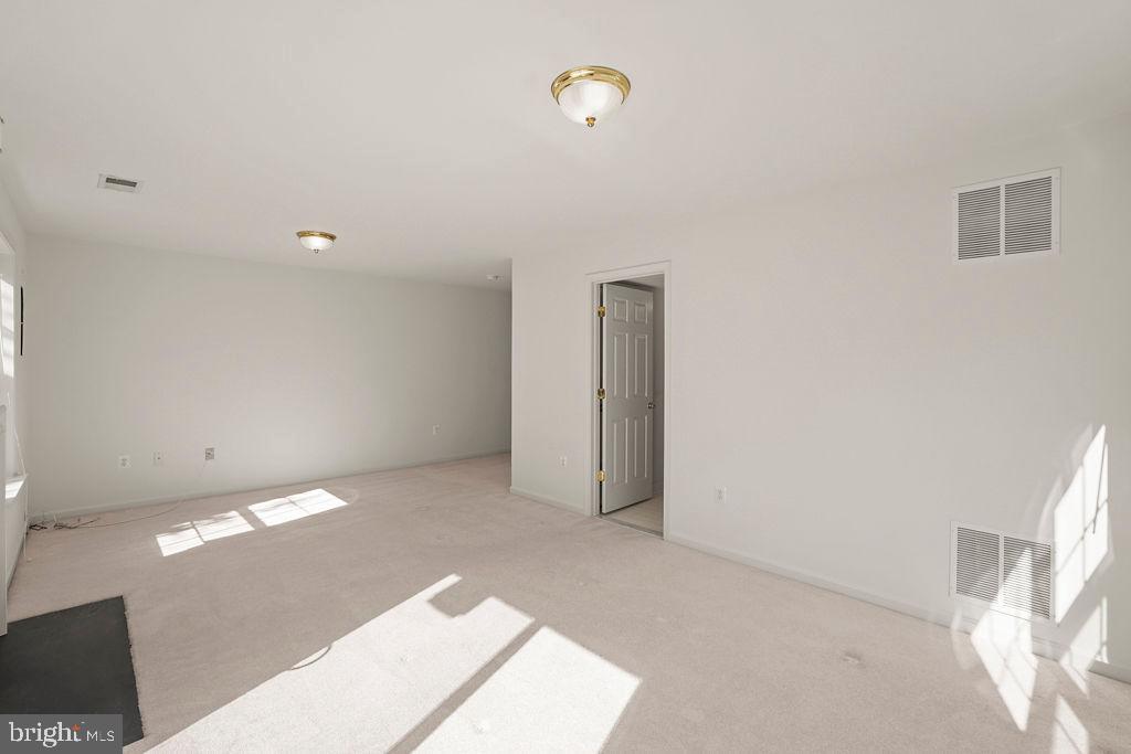 8256 Shannons Landing Way Lorton, VA 22079 - Photo 36 of 46