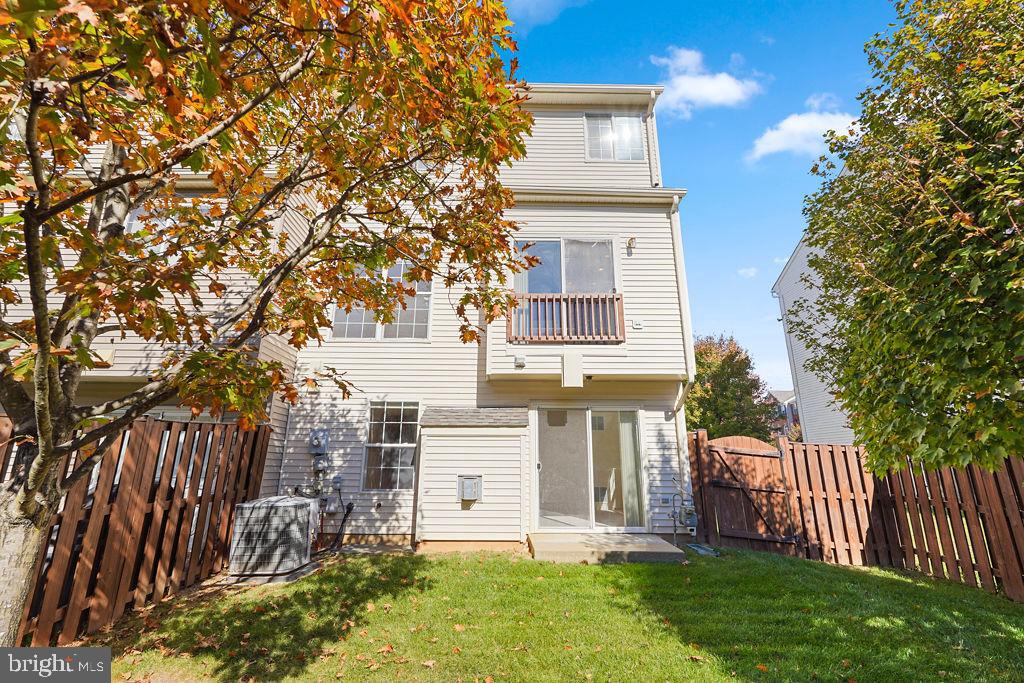 8256 Shannons Landing Way Lorton, VA 22079 - Photo 38 of 46