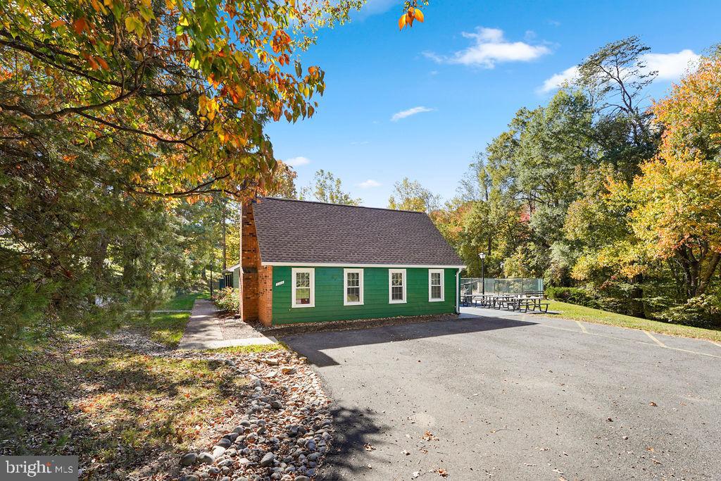 8256 Shannons Landing Way Lorton, VA 22079 - Photo 40 of 46