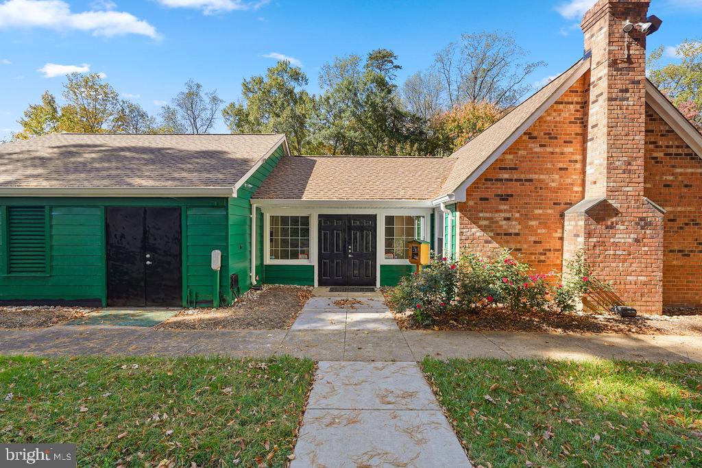 8256 Shannons Landing Way Lorton, VA 22079 - Photo 42 of 46 Pool House