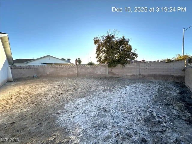 $1,972 | 4680 Gatos Court, Las Vegas, NV 89120