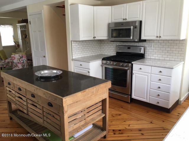 1619 West Maplewood Road Wall, NJ 07719 - Photo 4 of 25 Kitchen