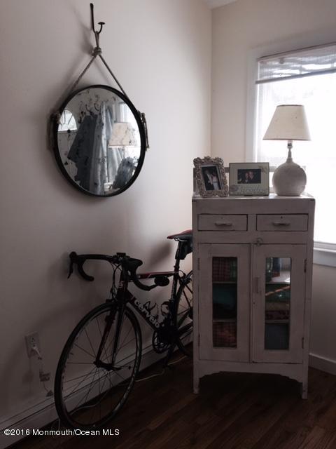 1619 West Maplewood Road Wall, NJ 07719 - Photo 10 of 25 foyer 2