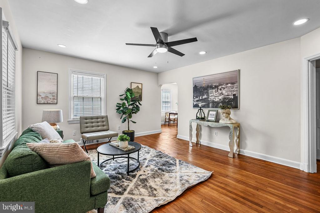 812 Forest Glen Road Silver Spring, MD 20901 - Photo 6 of 55