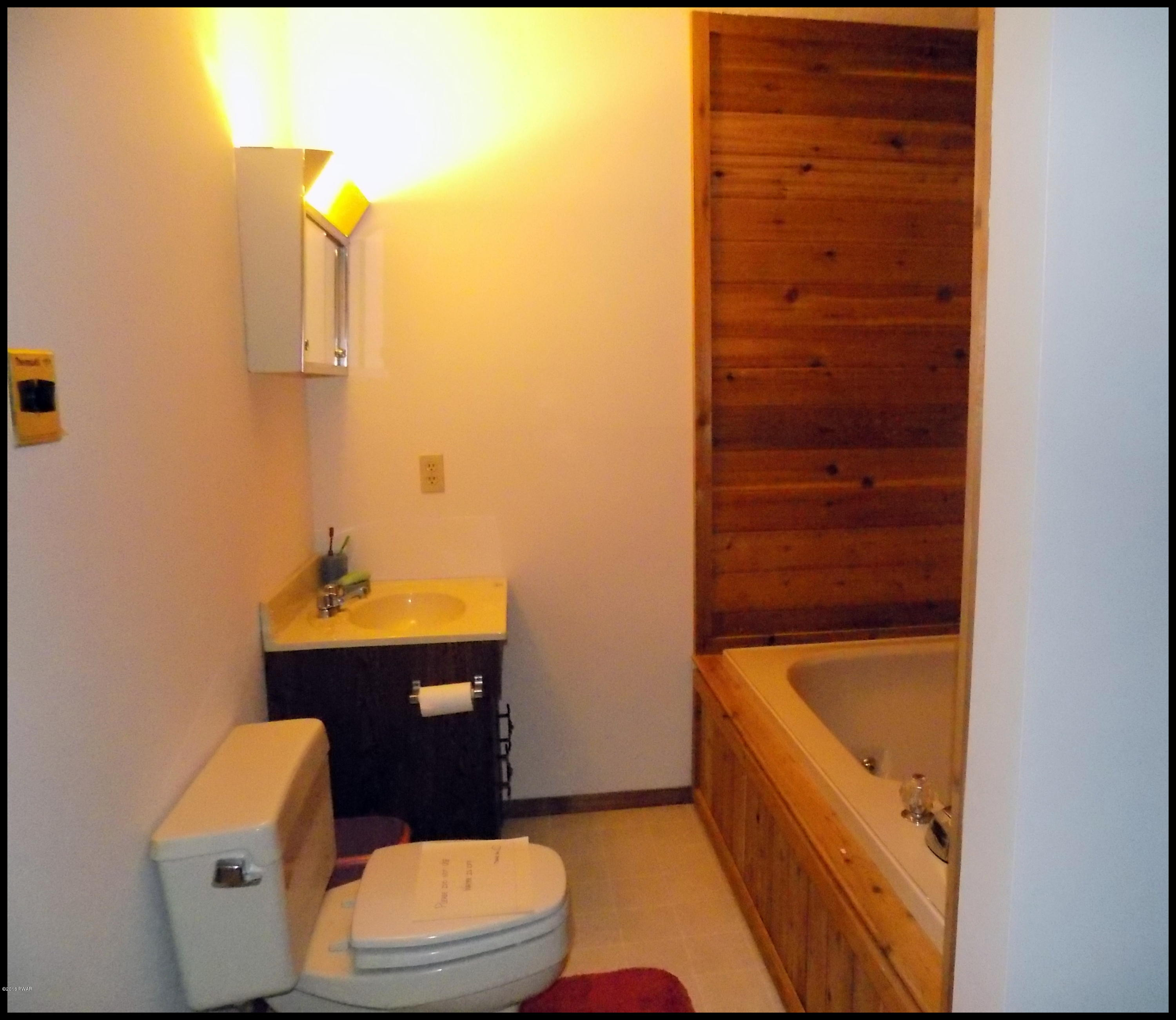 834 Goose Pond Road Lake Ariel, PA 18436 - Photo 20 of 31