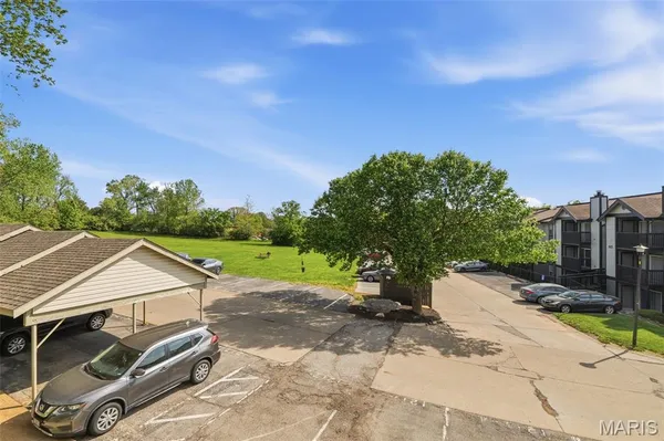 $167,900 | 1217 Mangrove Lane, Unit 5, St. Louis, MO 63125