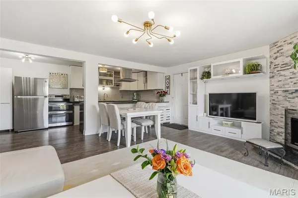 $167,900 | 1217 Mangrove Lane, Unit 5, St. Louis, MO 63125