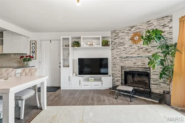 $167,900 | 1217 Mangrove Lane, Unit 5, St. Louis, MO 63125