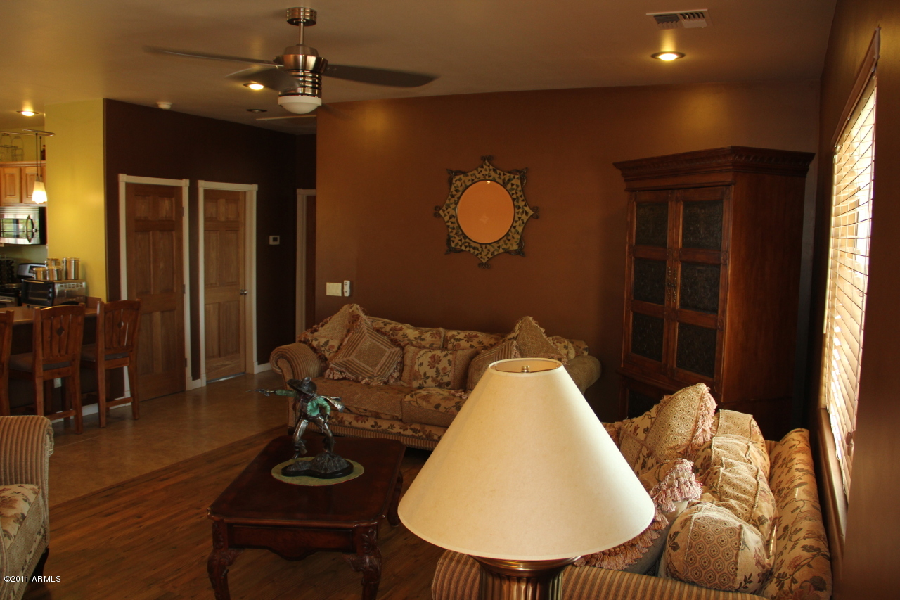 51538 West Ventada Road Maricopa, AZ 85139 - Photo 7 of 24 1635