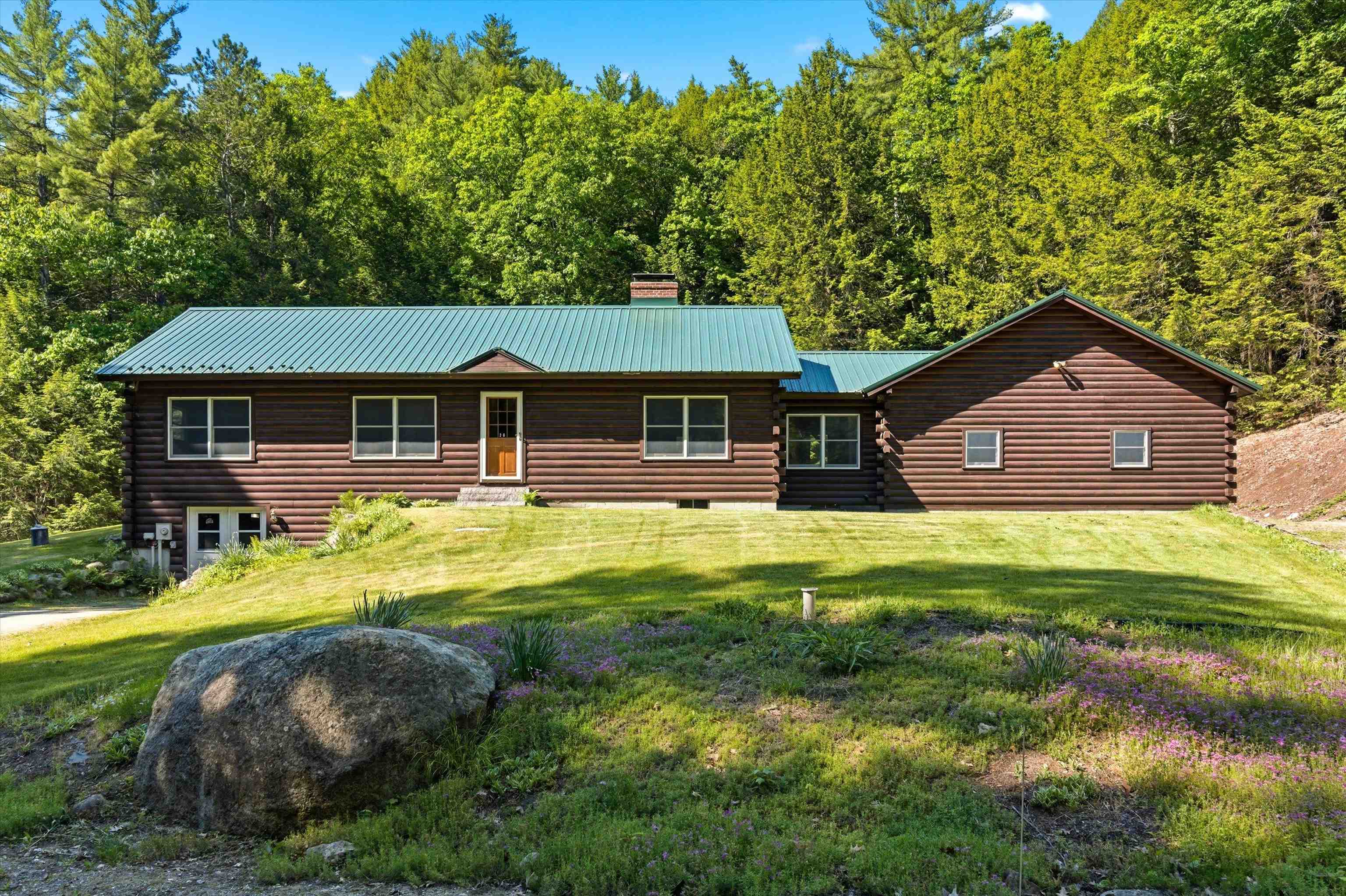20 McCollum Road New Boston, NH 03070 - Photo 2 of 49