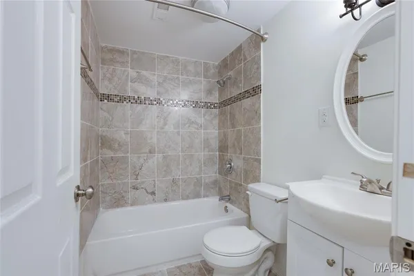 $359,900 | 243 Vivaron Avenue, St. Charles, MO 63303