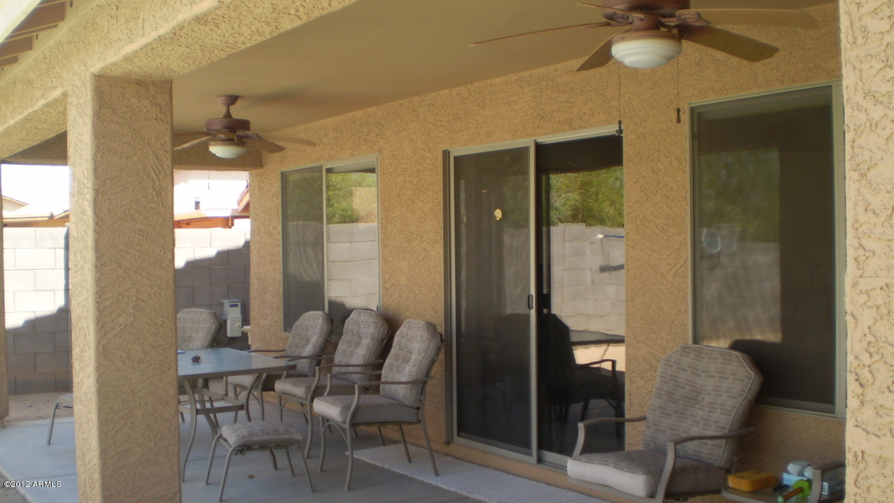 2538 West Maldonado Road Phoenix, AZ 85041 - Photo 11 of 16 patio