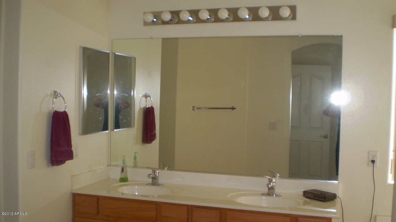 2538 West Maldonado Road Phoenix, AZ 85041 - Photo 7 of 16 master bathroom