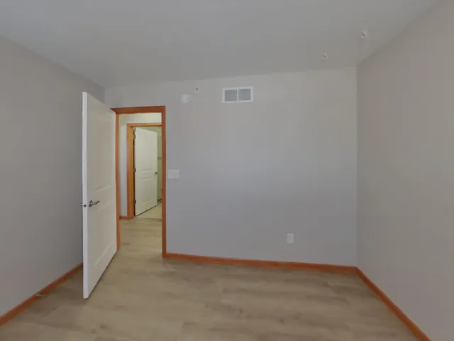 $2,699 | 1627 Fox Hunt Way, Victoria, MN 55386