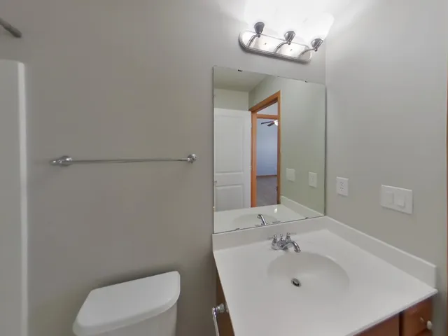 $2,699 | 1627 Fox Hunt Way, Victoria, MN 55386