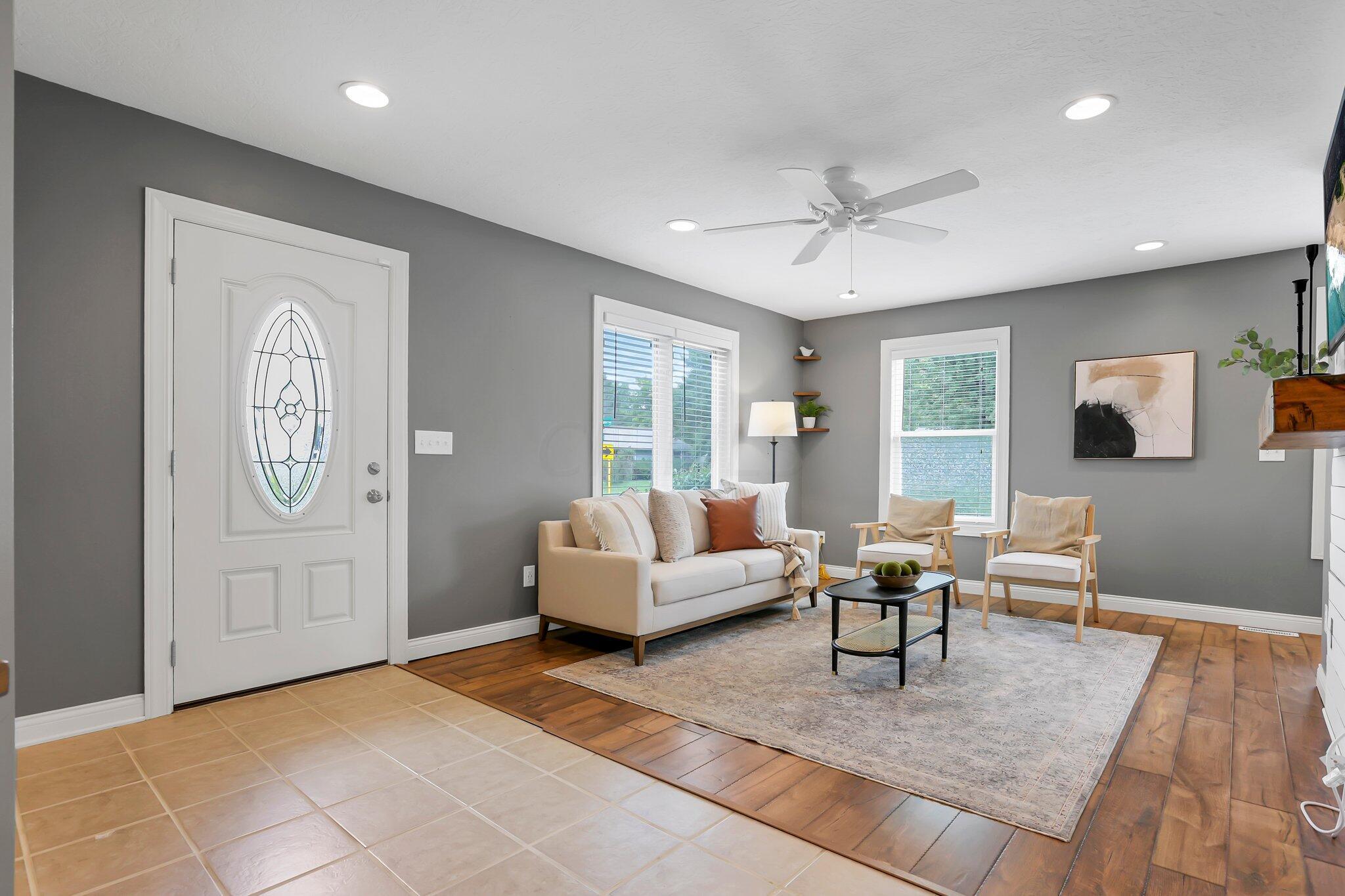 10980 Gorsuch Road Galena, OH 43021 - Photo 7 of 57 Living Room
