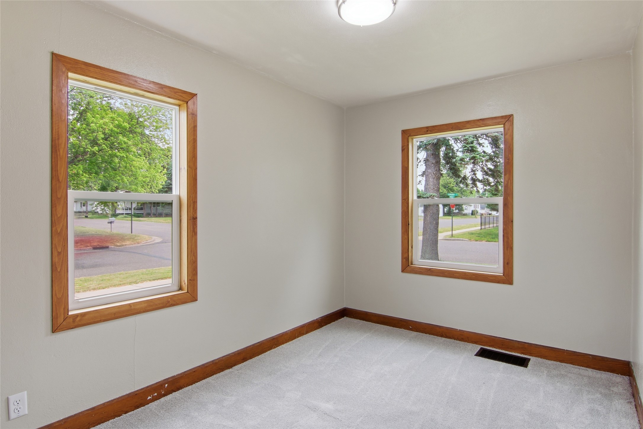 23 East Schneider Street Rice Lake, WI 54868 - Photo 19 of 38