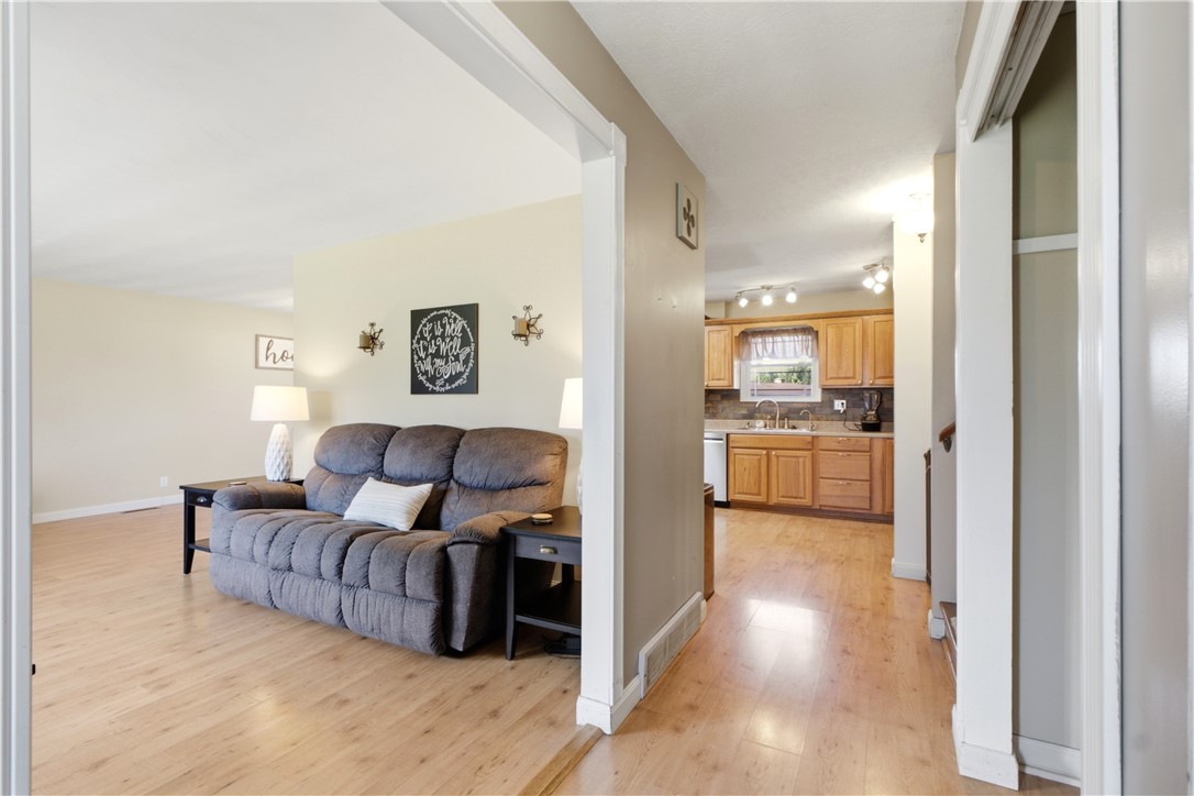 683 Kinsey Road Xenia, OH 45385 - Photo 7 of 49 Gallery Image 7