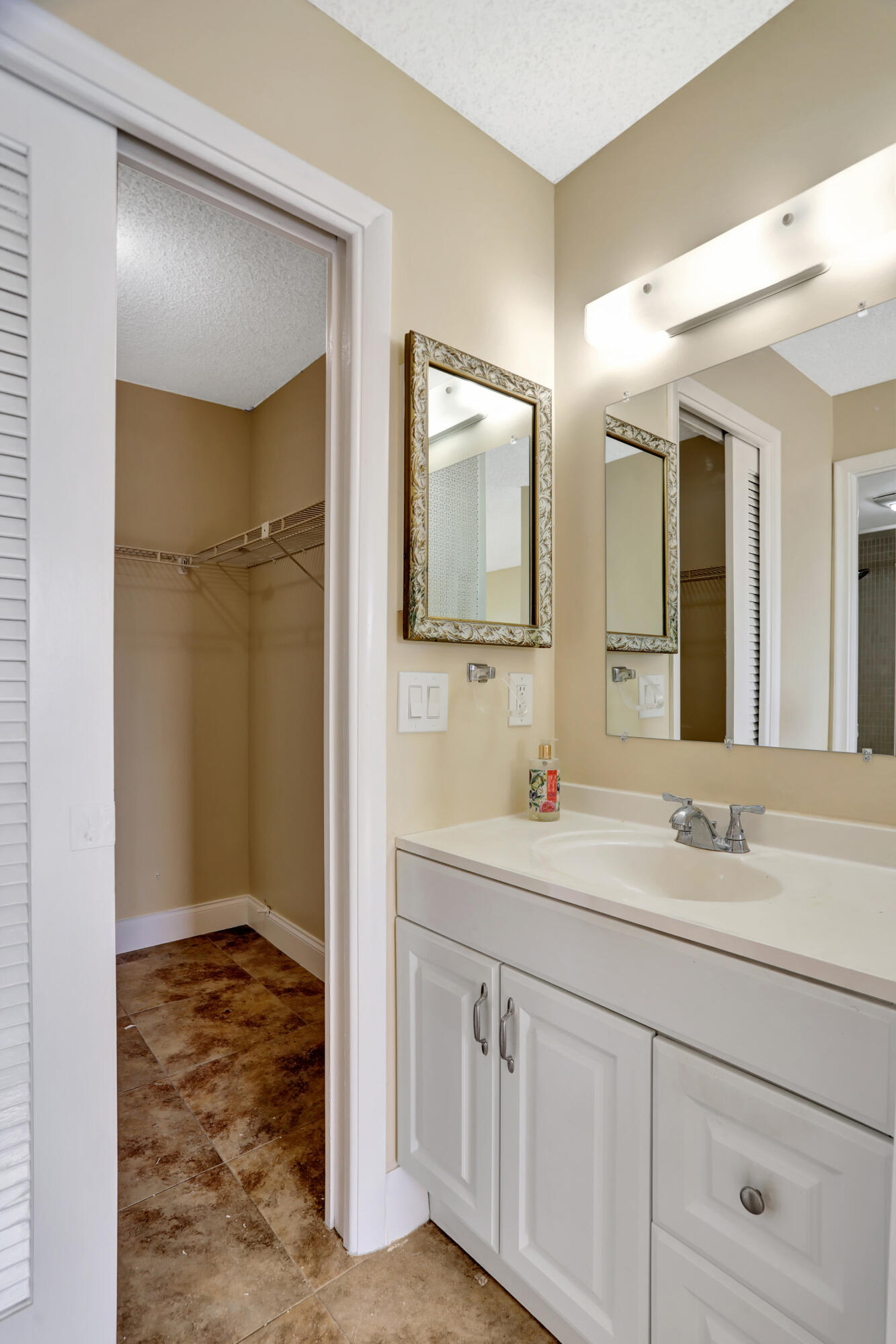 3 Royal Palm Way, Unit 403 Boca Raton, FL 33432 - Photo 19 of 41 28_001l1504