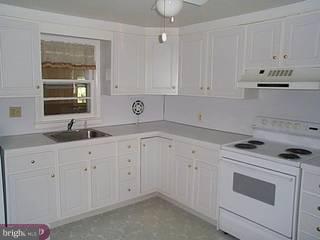 756 Mearns Road Warminster, PA 18974 - Photo 3 of 4 Gallery Image 3