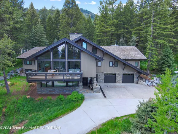 $11,950,000 | 3745 West Curtiss Drive, Teton Village, WY 83025