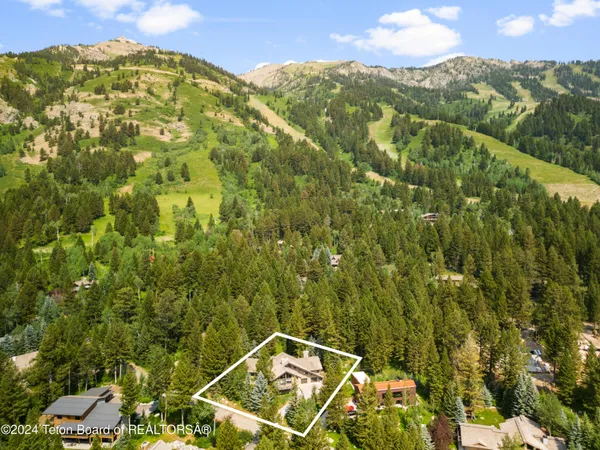 $11,950,000 | 3745 West Curtiss Drive, Teton Village, WY 83025