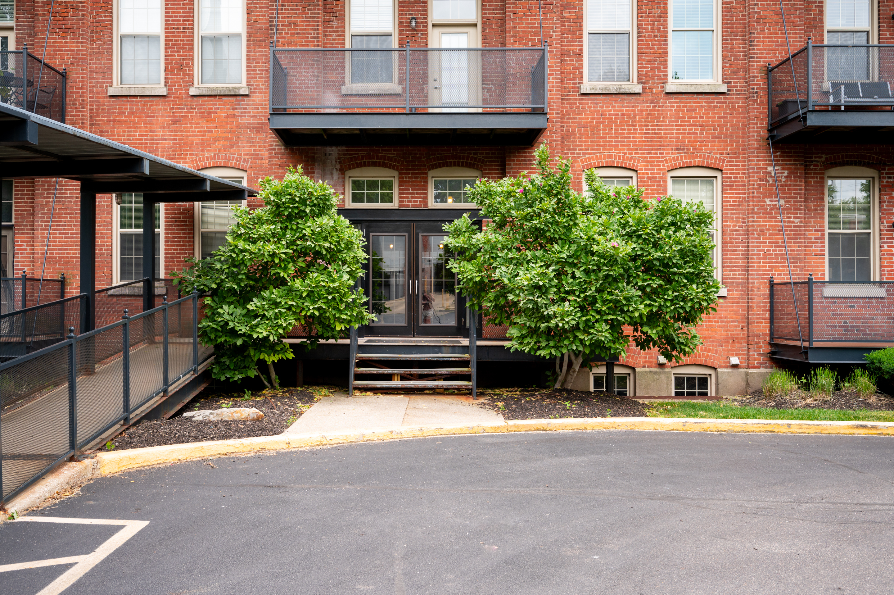 55 South Harding Street, Unit 206 Indianapolis, IN 46222 - Photo 3 of 20