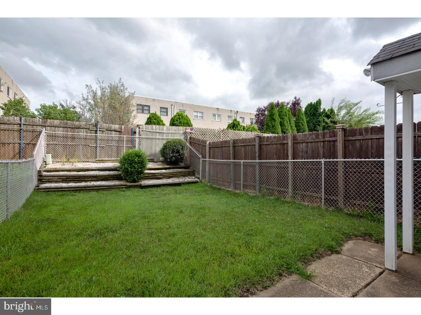 12033 Tyrone Road Philadelphia, PA 19154 - Photo 4 of 23