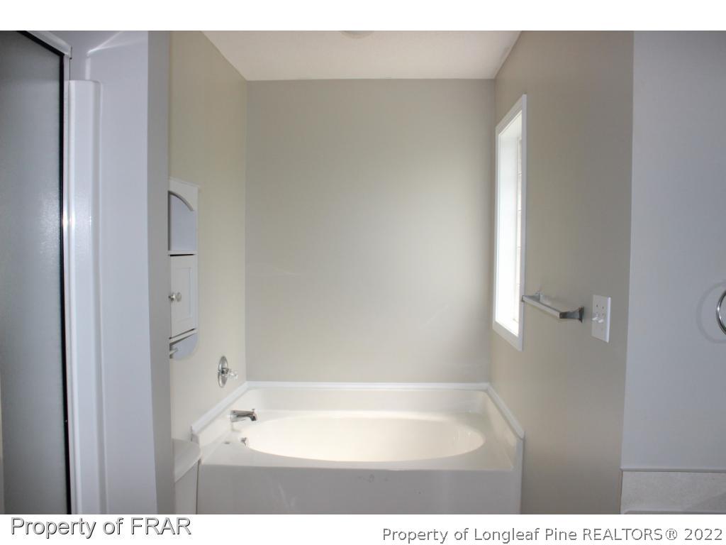 717 Bramblegate Road Hope Mills, NC 28348 - Photo 14 of 26 Gallery Image 14
