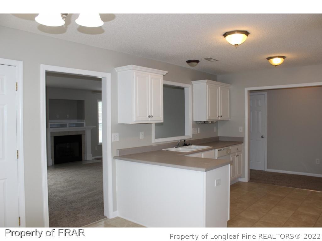 717 Bramblegate Road Hope Mills, NC 28348 - Photo 7 of 26 Gallery Image 7