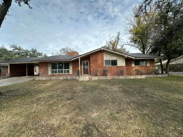 $169,900 | 107 Manor Street, Sonora, TX 76950