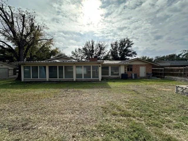$184,900 | 107 Manor Street, Sonora, TX 76950