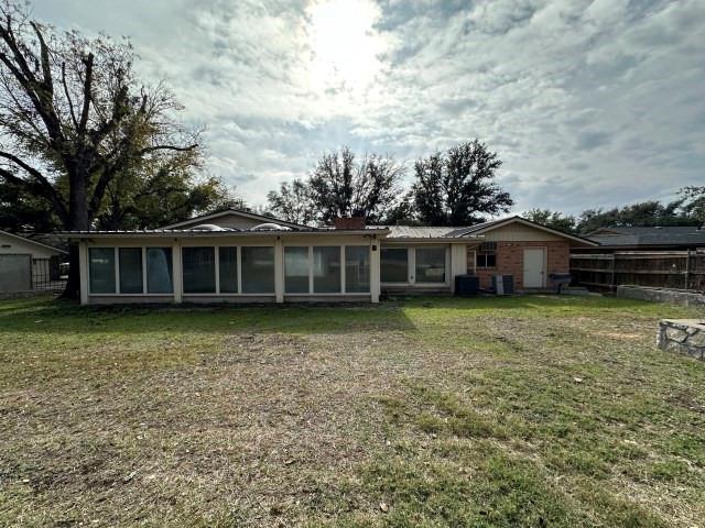 107 Manor Street Sonora, TX 76950 - Photo 2 of 15