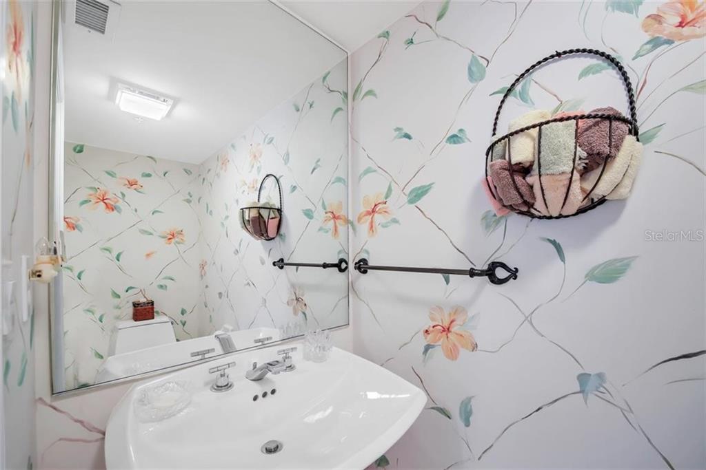 11000 Placida Road, Unit 1003 Placida, FL 33946 - Photo 16 of 41 1/2 Bath