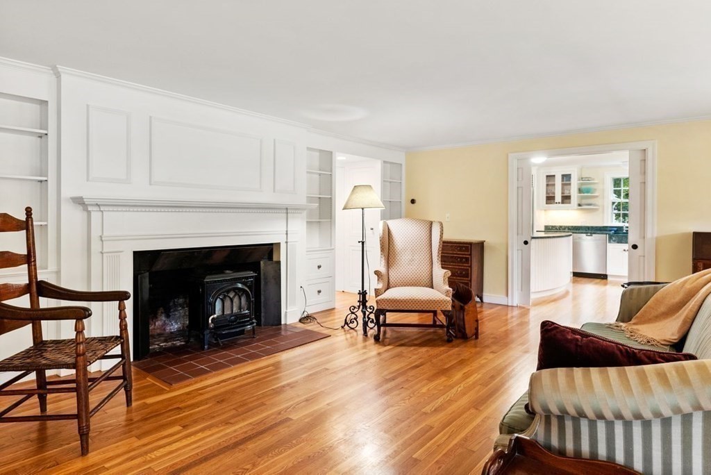 9 Wheeler Road Lincoln, MA 01773 - Photo 4 of 34