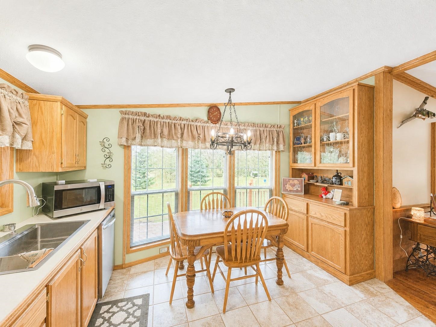 4628 North Filter Road Harrison, MI 48625 - Photo 5 of 46