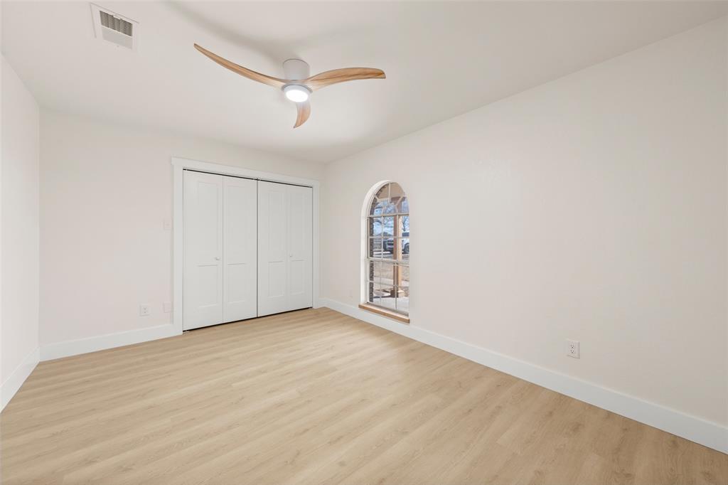 3270 Spring Valley Road Lorena, TX 76655 - Photo 13 of 20