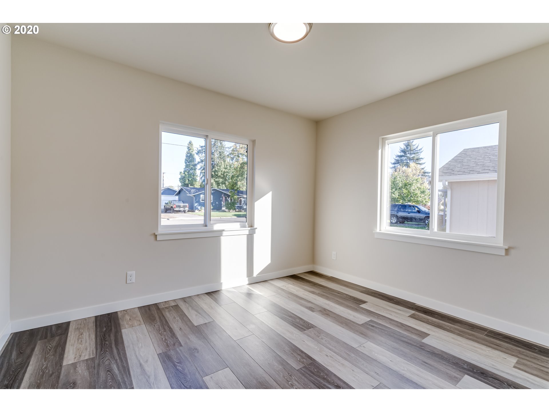 1578 16th Street Springfield, OR 97477 - Photo 14 of 32