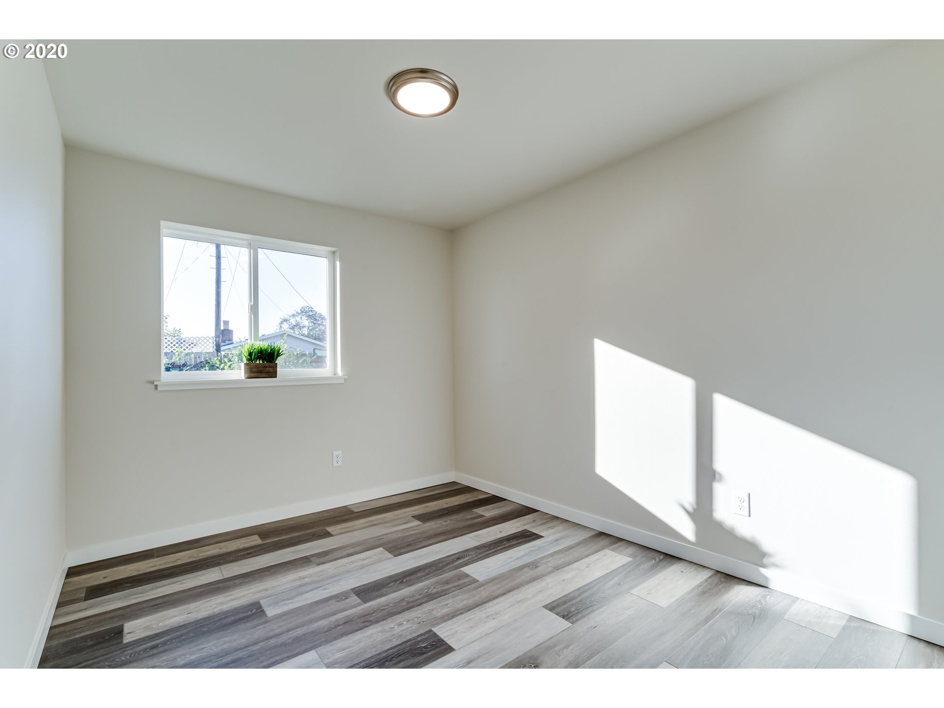1578 16th Street Springfield, OR 97477 - Photo 28 of 32