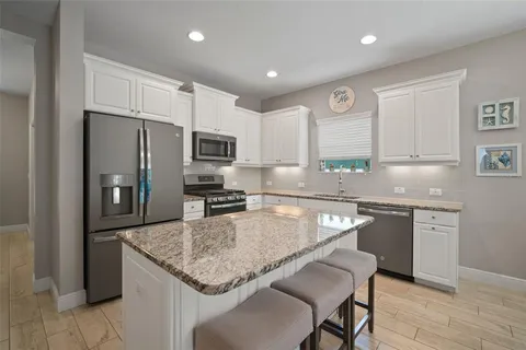 $484,000 | 6408 Seasound Drive, Apollo Beach, FL 33572