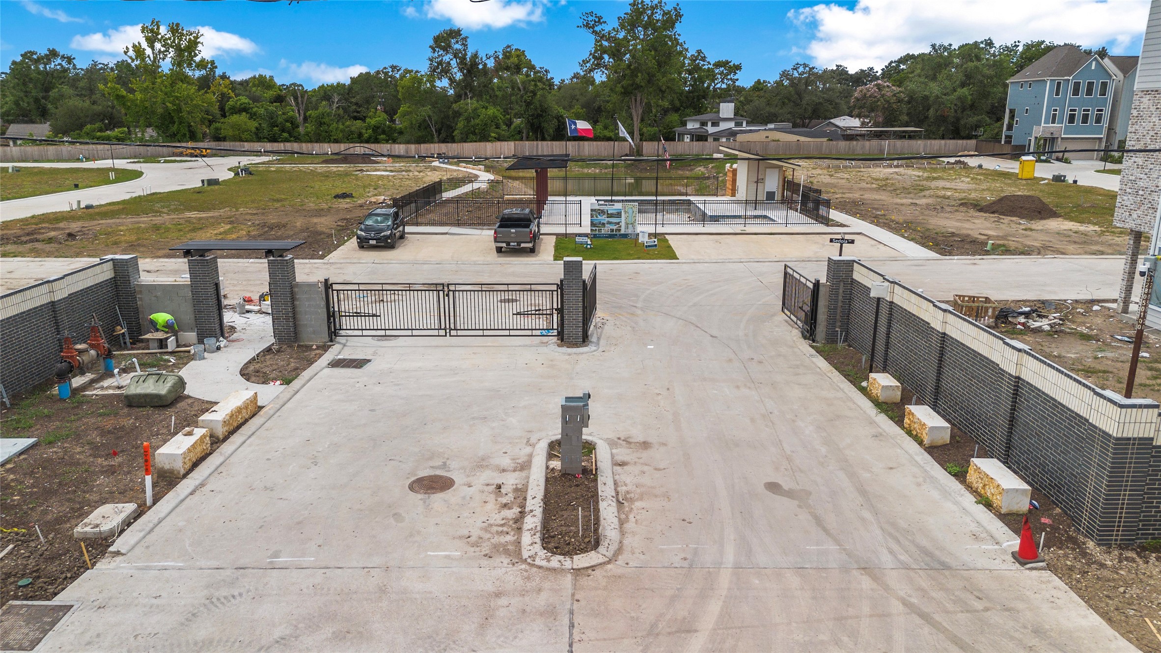 1705 Bologna Lane Houston, TX 77055 - Photo 26 of 43 a view of a swimming pool with a patio and a yard