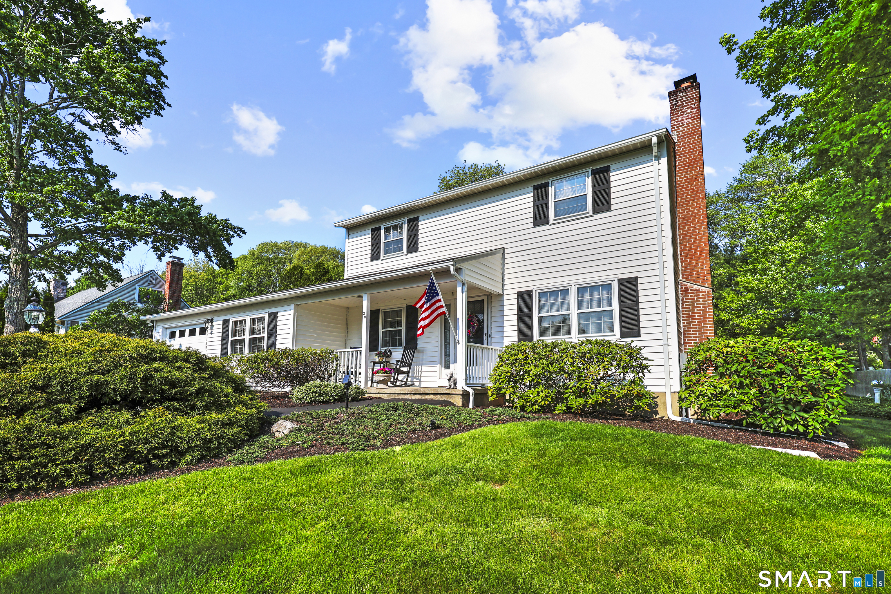 20 Loretta Road Torrington, CT 06790 - Photo 2 of 39 Manicured lawn