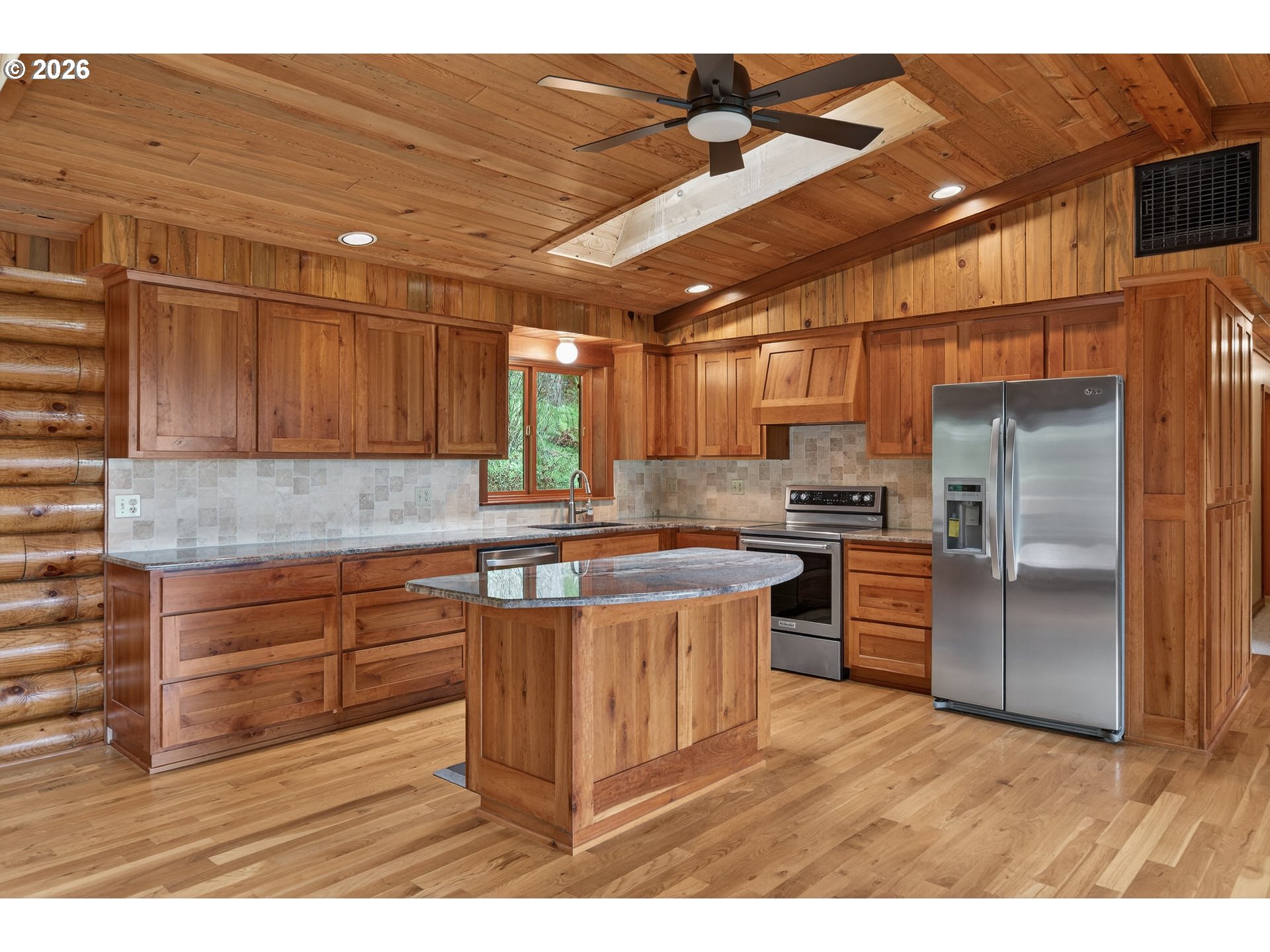 15090 Southeast Woodland Heights Road Amity, OR 97101 - Photo 14 of 48